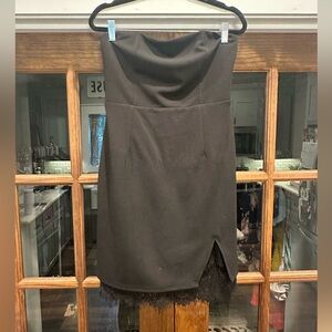 EUC Lulus Size‎ Medium Elegant Black Strapless Dress with Lace Peekaboo